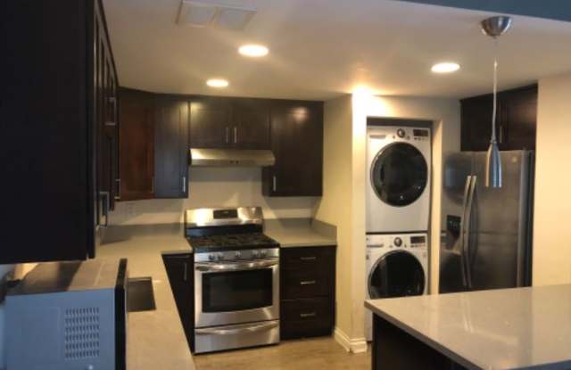 14735 Victory Blvd Unit 6 - 14735 Victory Boulevard, Los Angeles, CA 91411