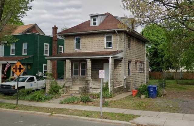 317 W BROAD STREET - 317 West Broad Street, Palmyra, NJ 08065