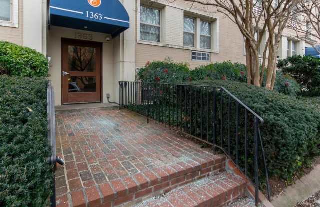 1363 K Street SE unit: 103 photos photos