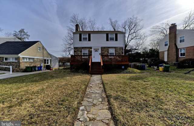 6229 BLACKSTONE AVENUE Gallery 2