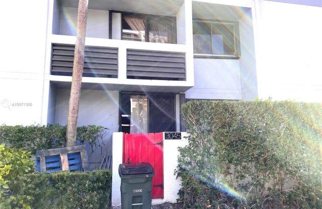 3045 NE 183rd Ln - 3045 Northeast 183rd Lane, Aventura, FL 33160