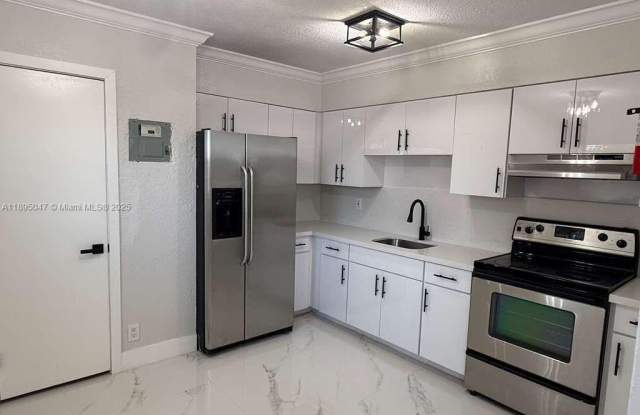 3128 SW 12th Place photos photos