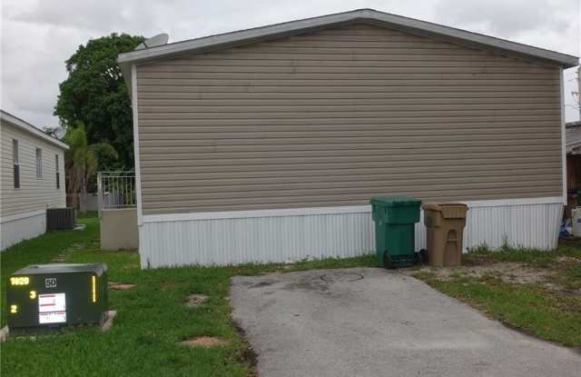 13311 SW 9th Ct photos photos