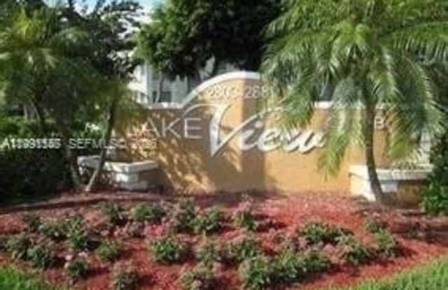 2861 N Oakland Forest Dr photos photos