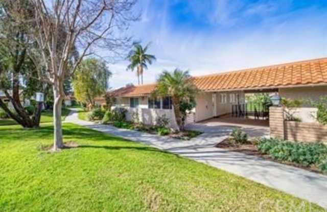 3020 Via Buena - 3020 Via Buena Vista, Laguna Woods, CA 92637