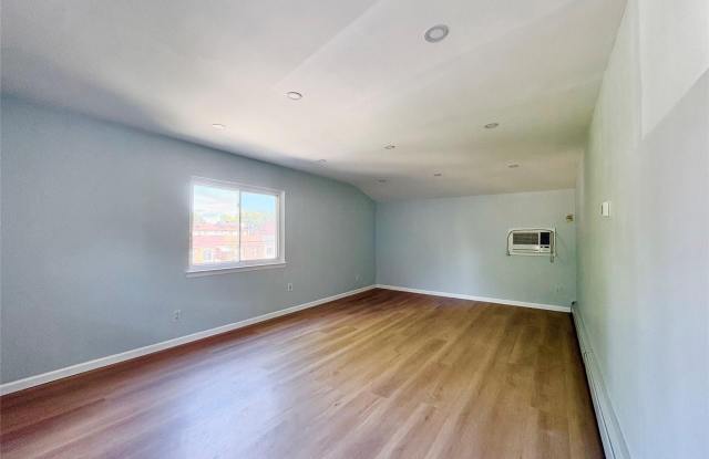 206-50 46th Avenue Gallery 2