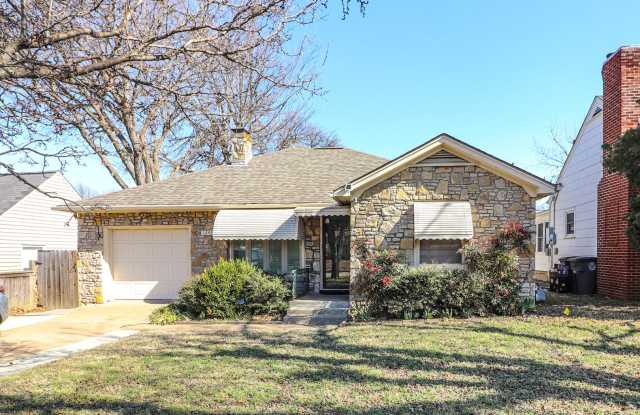 Nice Midtown Bungalow photos photos