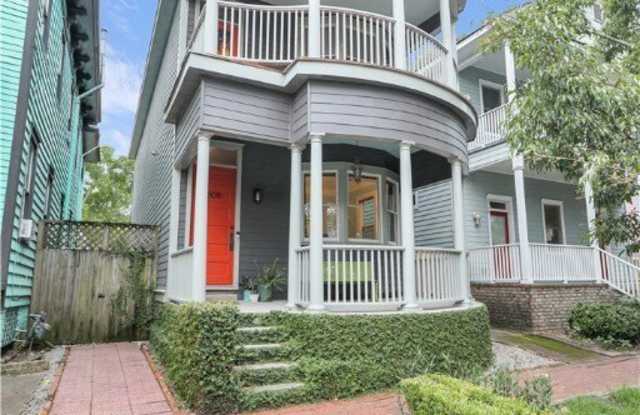 309 E Duffy Street Gallery 1