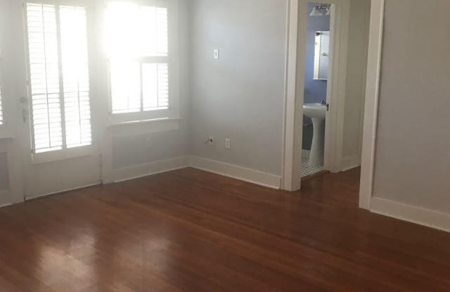 423 Clairemont Ave Unit #7 Gallery 2