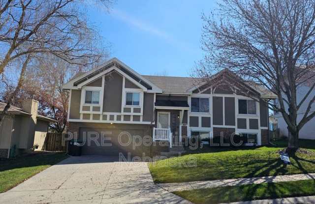 12321 Wirt Street photos photos