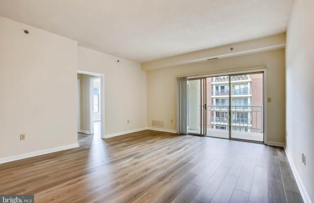 610 WEST STREET N - 610 North West Street, Alexandria, VA 22314
