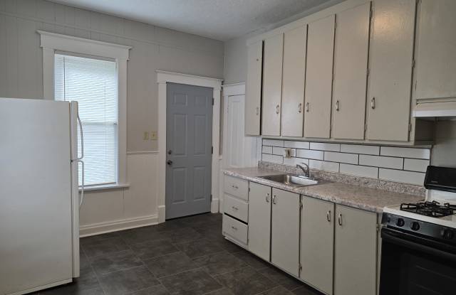 1220 Floyd Blvd photos photos