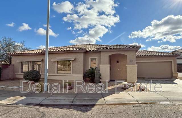 2697 E Waterview Ct - 2697 East Waterview Court, Chandler, AZ 85249