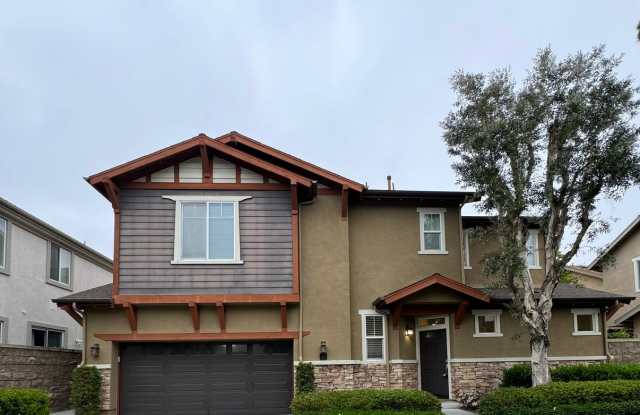 Modern 3 Bed | 2.5 Bath Home in Tustin Field - 56 Westwind Drive, Tustin, CA 92782 Modern 3 Bed | 2.5 Bath Home in Tustin Field - 56 Westwind Drive, Tustin, CA 92782