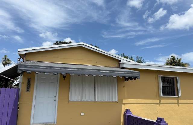 2531 NW 88th St photos photos