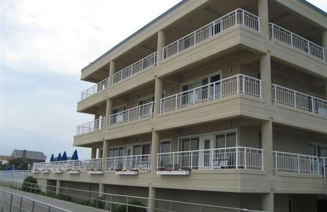 6100 Boardwalk Gallery 2