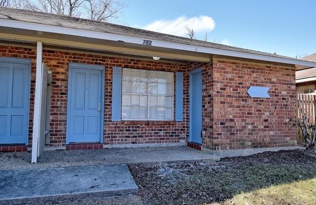 782 HOLT Avenue - 782 Holt Drive, Baton Rouge, LA 70815