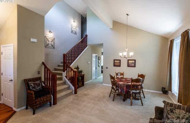59420 Oak Ridge Street Gallery 4