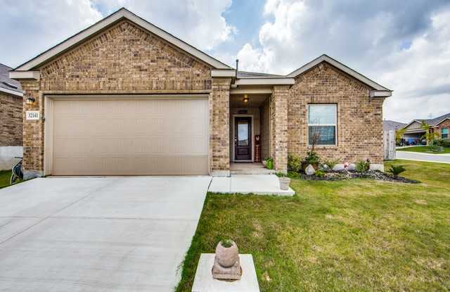32141 GIANT OAK - 32141 Giant Oak, Bulverde, TX 78163