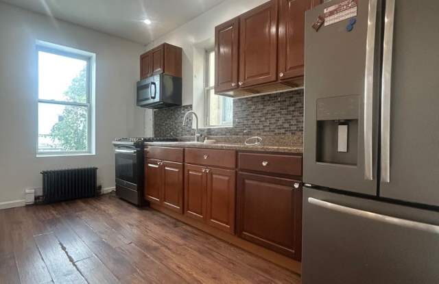 1220 Saint Lawrence Gallery 2