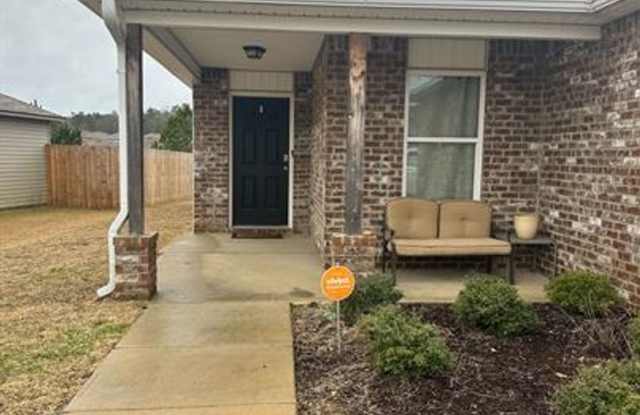 Inviting 3-Bed, 2-Bath Home with Open Floor Plan  2-Car Garage photos photos