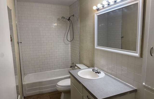 2821 61st Street photos photos