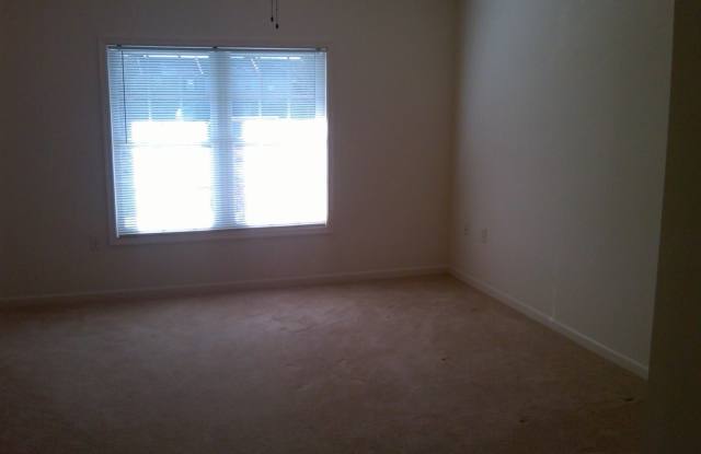 1105 Wellington Drive Gallery 3