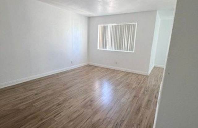 1860 N Decatur Boulevard Gallery 4