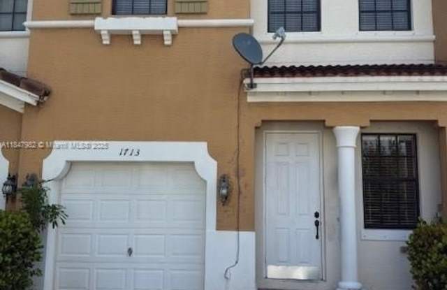 1713 SW Umbria St photos photos