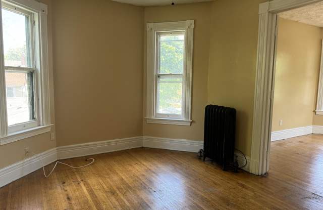 205 Fulton Avenue Gallery 3