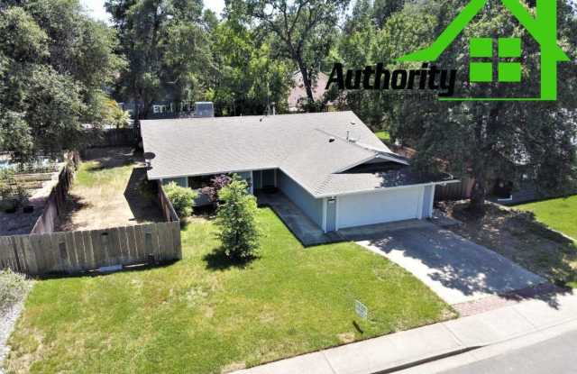 1032 Belcrest - 1032 Belcrest Drive, Redding, CA 96003