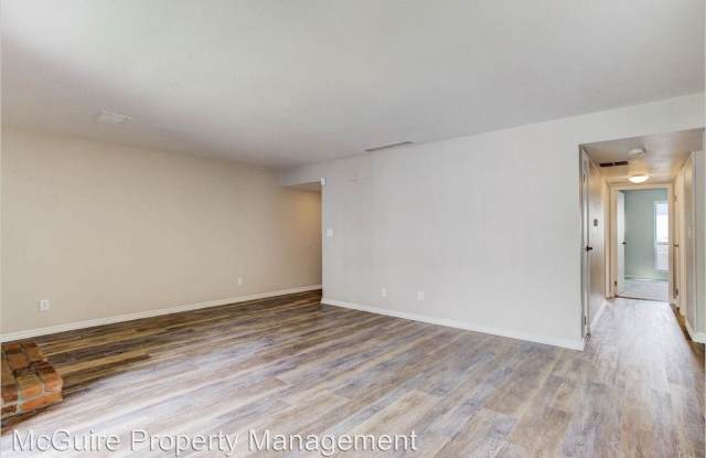 7261 S. Xenia Cir. #C Gallery 2