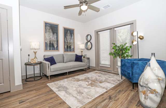 Gateway Oak Cliff Gallery 1