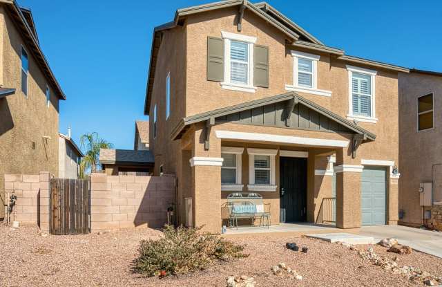 Lovely 3 Bedroom House in Desirable Area! photos photos