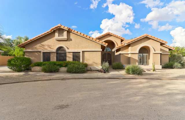 4802 W SADDLEHORN Road - 4802 West Saddlehorn Road, Phoenix, AZ 85083