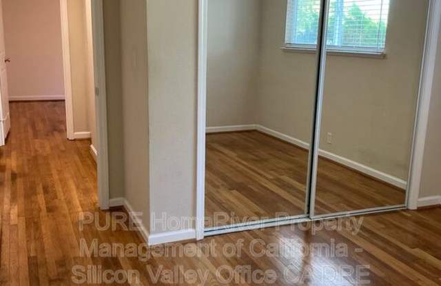 1723 Rosemary Lane Gallery 4