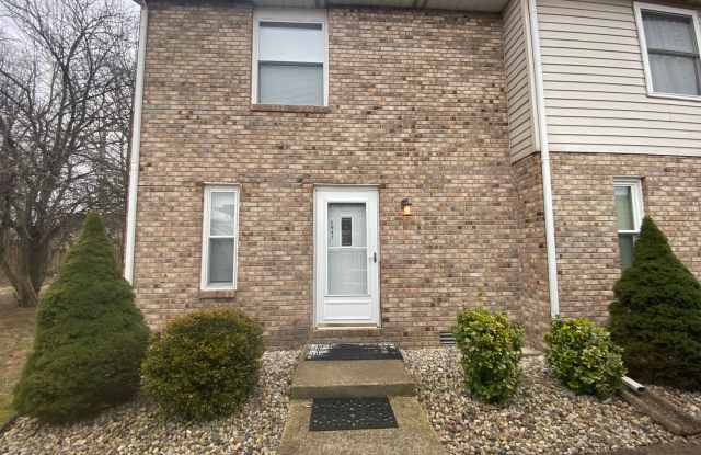 COMING SOON: 2 Bedroom / 1.5 Bath located at 1947 Bonnie Ct. in Columbus, IN photos photos