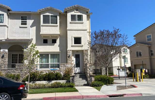 Beautiful El Cajon Row Home! photos photos