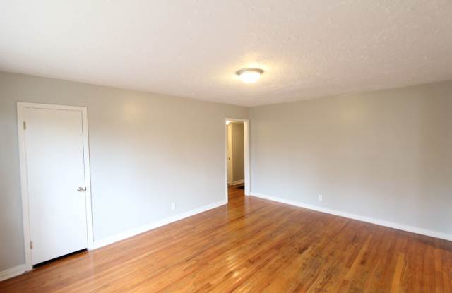 New On the Market - South Eastlake - Newly Renovated 3 Bedroom 1 Bath Home photos photos