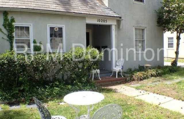 10203 Warwick Boulevard photos photos