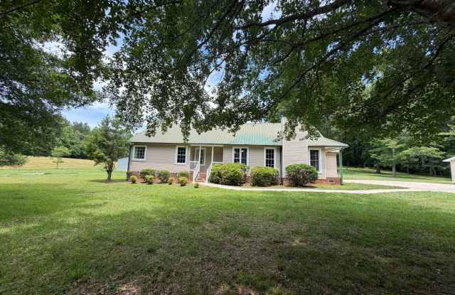 Exclusively Offered By Muse Realty Rentals, LLC photos photos