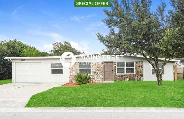 3929 Chaucer Lane - 3929 Chaucer Lane, Lake Sarasota, FL 34241