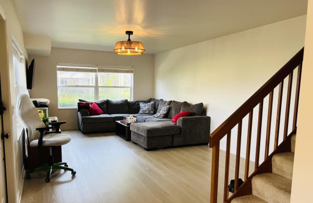 2833 SW Lakemont Place Gallery 4