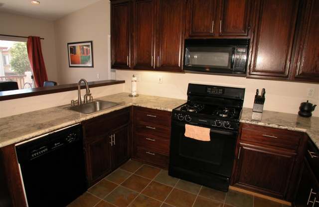 1123 Latigo Cv Gallery 2