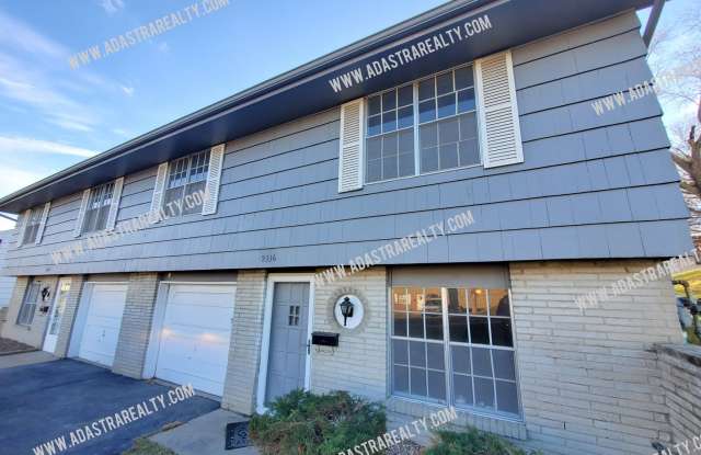 Completely Remodeled Overland Park Duplex-Available in AUGUST!! photos photos Completely Remodeled Overland Park Duplex-Available in AUGUST!! photos photos