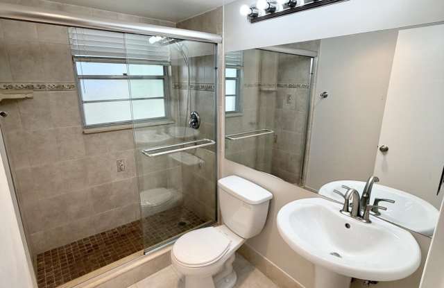 84 MANSFIELD B Gallery 1