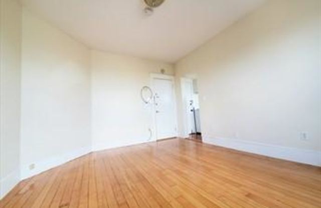 279 Harvard Gallery 2