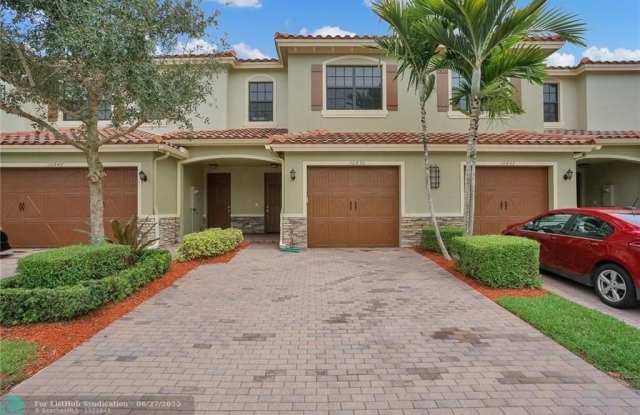 10850 NW 73rd Ct photos photos