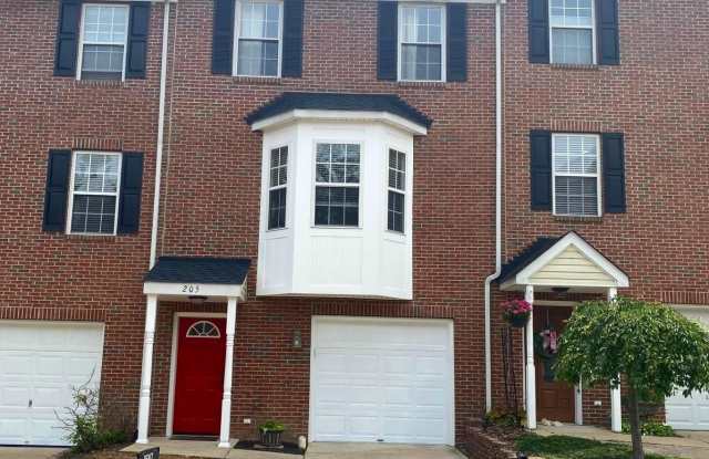 205 SHAW CT photos photos