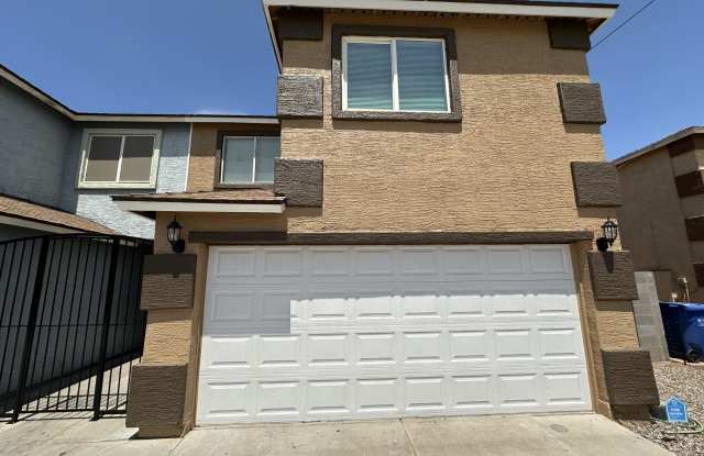 2616 E SOUTHGATE Avenue unit: 2 photos photos